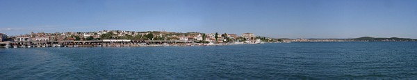 Ali Bey - rechts im Hintergrund Ayvalik