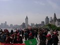 Promenade am Bund - typisch für china der unglaubliche Trubel
